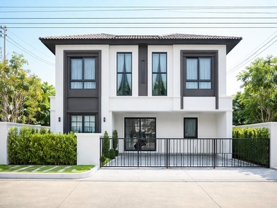 ใกล้เมกาบางนา 500 ม.  75ตร.วา 200ตร.ม. บ้านเดี่ยว 2 ชั้น 4 นอน