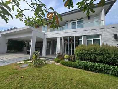 เช่าบ้านเดี่ยว 2 ชั้น 112ตารางวา อยู่ถนน กรุงเทพกรีฑาตัดใหม่