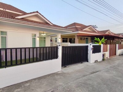 บ้านซอยเขาน้อย ใกล้ทางรถไฟเพียง20เมตร เฟอร์บิวอิน เฟอร์ครบ