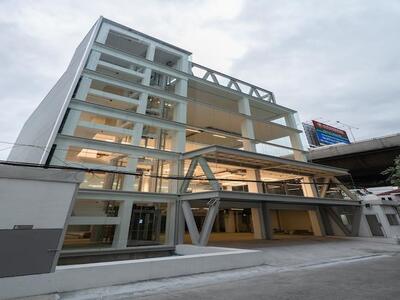 ขายอาคาร 6 ชั้น ถนนพระราม 9 ซอย 54 วิวพาโนรามา ใกล้ทางด่วน