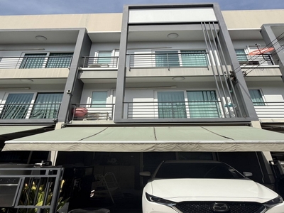 ขาย ทาวน์โฮม บ้านกลางเมือง สวนหลวง 3 ชั้น ซ.เฉลิมพระเกียรติ 28