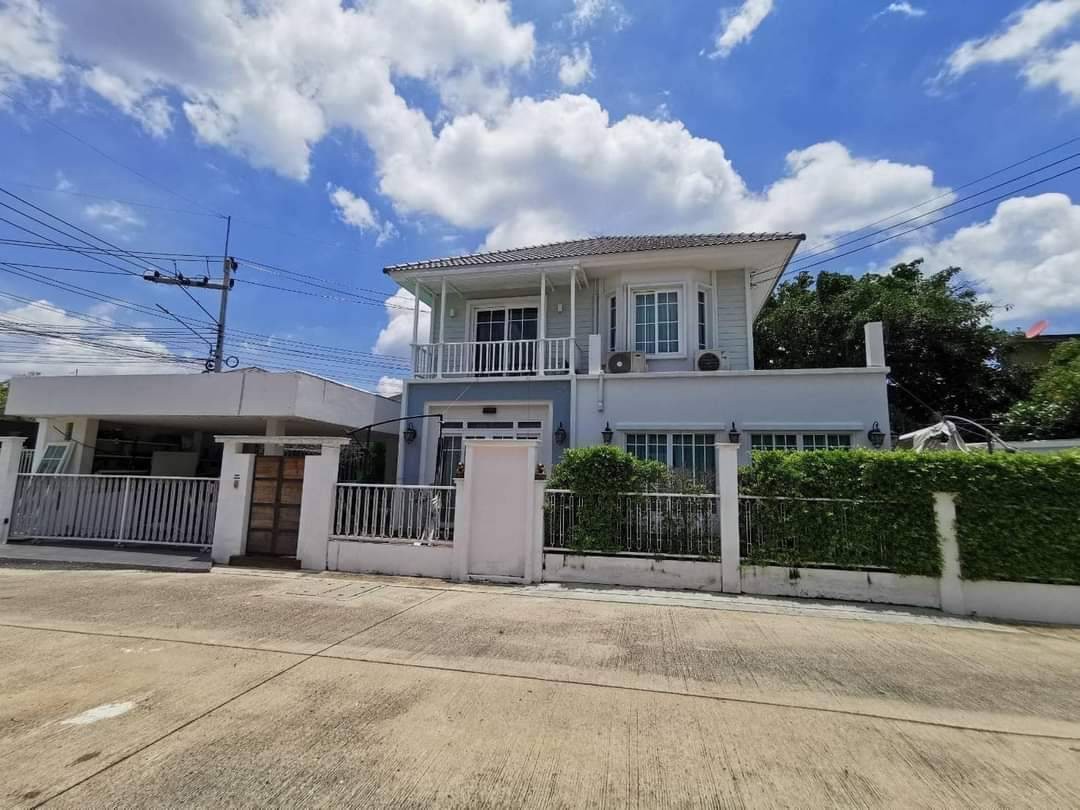 ให้เช่าบ้านเดี่ยว 2 ชั้น หมู่บ้านชวนชื่นไพร์ม บางคูวัด เมืองปทุมธานี ปทุมธานี มี 4ห้องนอน 3ห้องน้ำ 