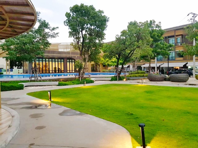 ฮวงจุ้ยดี มีน้ำ- ให้เช่าทาวน์โฮม 3 ชั้น หน้าสวนด้านหน้าบ้าน เฟอร์หรูครบ โรบินสัน 2.2 กม. ชัยพฤกษ์-วงแหวน 19ตรว. 190 ตรม. 3นอน 3น้ำ 4แอร์