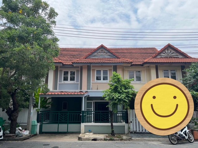 บ้านราคาไม่ถึง 2 ล้าน 3 นอน  หมู่บ้าน พฤกษา 21 บางใหญ่ บ้านอยู่ถนนเมน เหมาะค้าขาย หรือ อยู่อาศัย ใกล้แหล่งอำนวยความสะดวก 