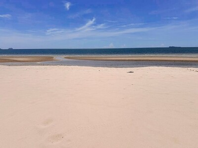 เช่าหรือซื้อไงก็คุ้ม ขายที่สวยติดทะเล ที่ติดชายหาดสะพลี ชุมพร 5.9