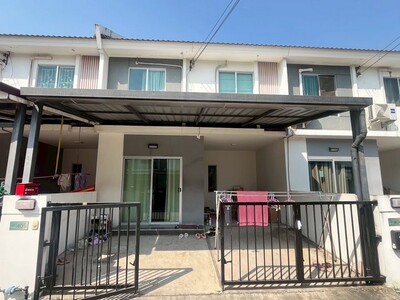 ขาย/ให้เช่า ทาวน์โฮม 3 ห้องนอน 2 ห้องน้ำ