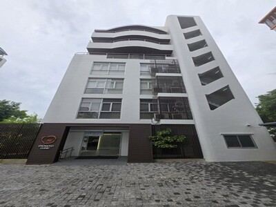 8 ชั้น 1,000 ตารางเมตร มีลิฟท์โดยสาร  ศรีนคริทร์ 40