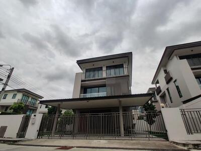ขายบ้านเดี่ยว 3 ชั้น 81 ตรว. โครงการ AQ ARBOR สวนหลวง ร.9