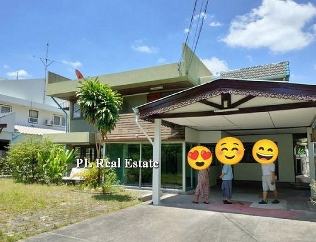 ให้เช่าบ้านเดี่ยว 2 ชั้น หมู่บ้านเมืองทอง 2/3 พัฒนาการ ใกล้รร. เตรียมอุดมศึกษาพัฒนาการ 