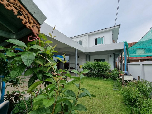 ขายบ้านเดี่ยว สร้างเอง เสร็จปี 64 โดยบริษัทสร้างบ้านชั้นนำ seacon  สนามหญ้าต่อเติม ใกล้พุทธมณฑลสาย 2