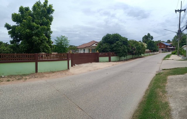 ขายที่ดินสวยทำเลดีติดถนน  เจ้าของขายเอง  อำเภอเมือง จังหวัดนครราชสีมา