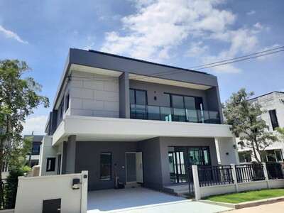 บ้านพร้อมเข้าอยู่ ให้เช่าบ้าน Centro Bangna Phase 1
