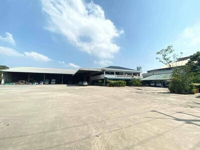 ขายที่ดินพร้อมโกดังอยู่ติดถนน304 เส้นฉะเชิงเทรา-กบินทร์บุรี