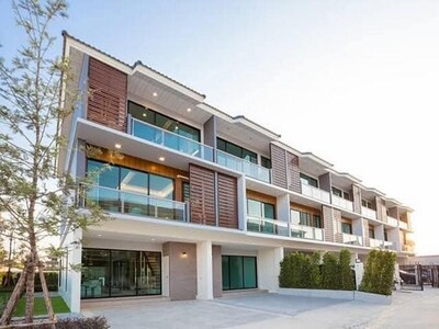 ให้เช่าทาวน์โฮม 3ชั้น โครงการศุภาลัย เอสเซ้นส์(Supalai Essence) 