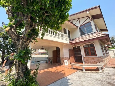 ให้เช่าบ้านเดี่ยว2ชั้นซ.ปุณณวิถี49มี3นอน4น้ำ1ทำงาน1แม่บ้านแอร์3เค