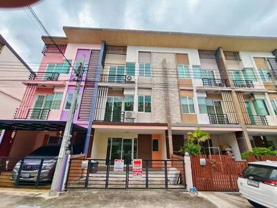 หมู่บ้านกัสโต้แกรนต์ รามคำแหง 159 แยกมีสทีน ถนนรามคำแหง 