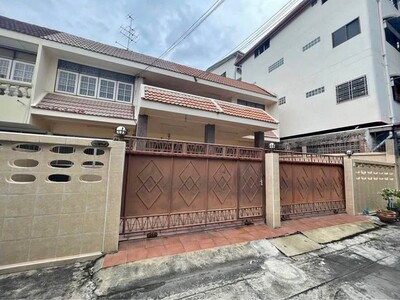 ให้เช่าบ้านเดี่ยว2ชั้นย่านท่าพระ จรัญสนิทวงศ์ 1 บางกอกใหญ่ เพชรเก