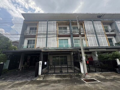 ขายทาวน์เฮ้าส์  หมู่บ้านบ้านชวนชื่น โมตัส-เซ็นโทร 