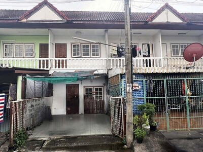 ขายทาวน์เฮ้าส์  หมู่บ้านโครงการจัดสรรกองทัพบก แจ้งวัฒนะ นนทบุรี 