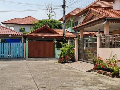 ขาย บ้านแฝด อรุณทอง 2 หนองแขม ซอยเพชรเกษม69 หนองแขม กรุงเทพมหานคร