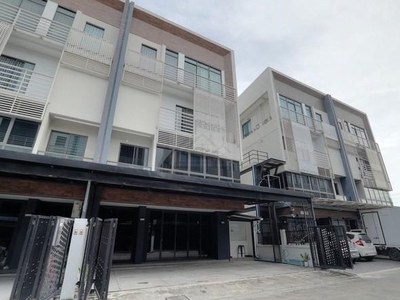 ขายโฮมออฟฟิศ  4 ชั้น DISTRICT ดิสทริค เอกมัย-รามอินทรา (รามอินทรา