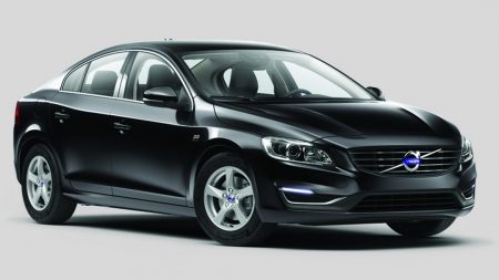 Volvo S60 D3 2018 รุกแรง! ส่งเครื่องยนต์ใหม่ หั่นราคาเพียบ 