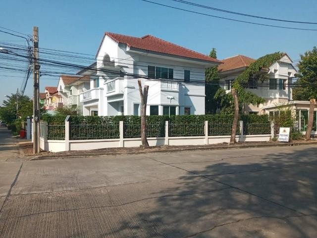  ให้เช่าบ้านเดี่ยว 2ชั้น บ้านบุรีรมย์ วงแหวน-ปิ่นเกล้า ถนนกาญจนาภิเษก บางกรวย นนทบุรี 