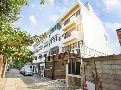 ขายทาวน์โฮมหลังใหญ่ 4ชั้น 52ตรว. 6นอน ประชาอุทิศ1 ห้วยขวาง รีโนเว