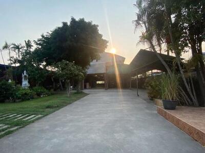 ให้เช่าโกดัง 525 ตรม. พร้อมออฟฟิศ ห้องพัก คลองหก คลองหลวง  ปทุมธา