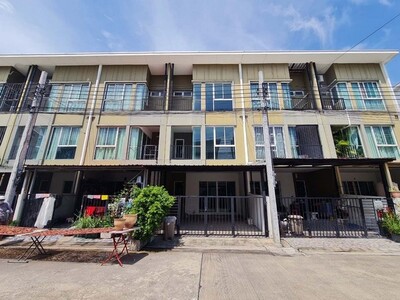 ขาย ทาวน์เฮ้าส์ เบล็สทาวน์ รามอินทรา 127