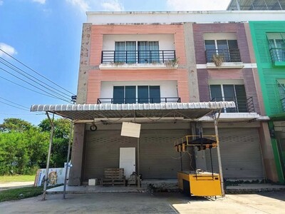  ขาย อาคารพาณิชย์ เมืองนครสวรรค์ ถนนไกรลาศ 