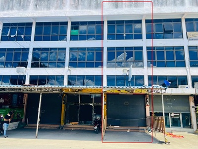 สามารถทำธุรกิจ อาคารพาณิชย์ตกแต่ง 3.5ชั้น  รามอินทรา พระยาสุเรนทร