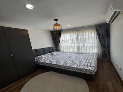 Regent Sukhumvit 81 safe
