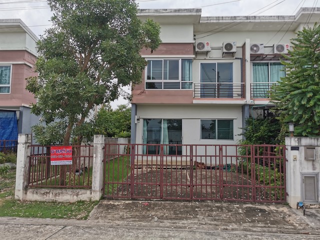 ขายบ้านแฝด มุม ศุภาลัย เบลล่า วงแหวน ปิ่นเกล้า–พระราม5 บางกรวย นนทบุรี 