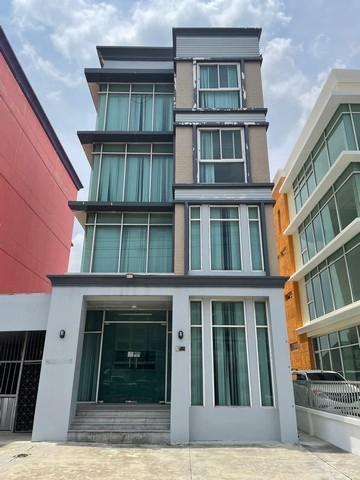 ขายตึกสำนักงาน 4 ชั้น มีดาดฟ้า ถนนเจ้าคุณทหาร ลาดกระบัง ใกล้สนามบินสุวรรณภูมิ