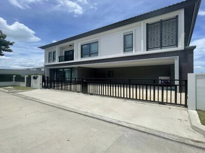 บ้านเดี่ยวให้เช่า หมู่บ้านแกรนด์บริทาเนีย พระราม9 - กรุงเทพกรีฑา 