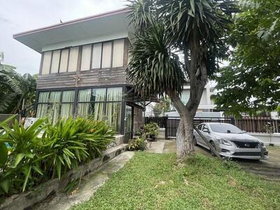 ขายบ้านเดี่ยว 2 ชั้น 200 ตรว. สไตล์ไม้วินเทจ มีสระว่ายน้ำ นาคนิวา