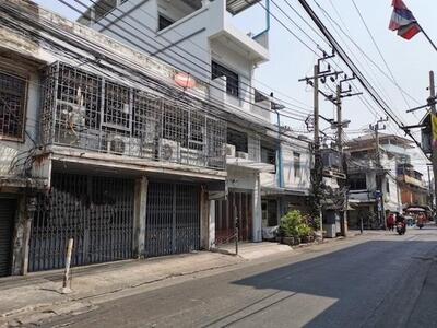 ให้เช่าอาคารพาณิชย์ 2 ชั้น 2 คูหา 23 ตรว. 2 ห้องนอน ใกล้ BTS สุรศ