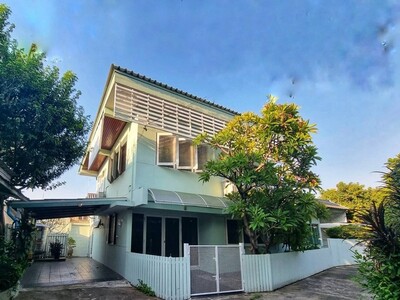 ให้เช่าบ้านเดี่ยว 2 ชั้น 3 ห้องนอน สงบ ร่มรื่น ใกล้โรงเรียนสามเสน