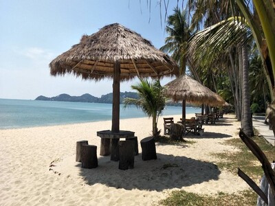 ขายบ้านพัก 72 ตรว.อยู่ในหมู่บ้านจัดสรร มีชายหาดส่วนตัว อ.แกลง  จ.
