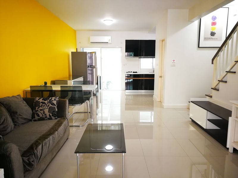 ให้เช่าทาวน์โฮม3ชั้นย่านกรุงเทพกรีฑา บางกะปิ หัวหมาก 