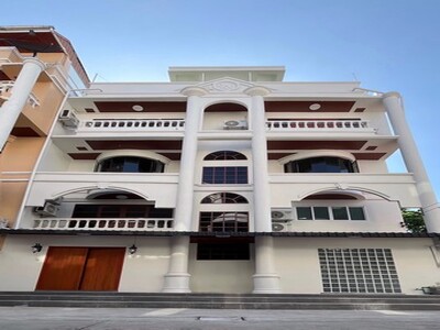 ให้เช่าบ้านเดี่ยว 5 ชั้น ซอยทองหล่อ 25 บ้านแนวคลาสสิค เหมาะทำโฮมอ