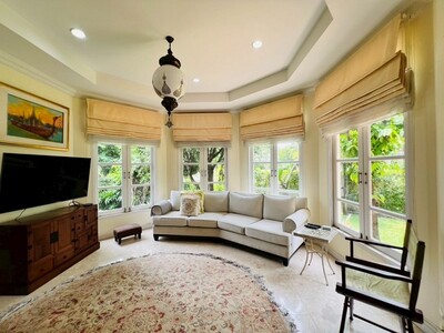 ให้เช่าบ้านใกล้ ห้างซีคอนสแควร์ และโลตัส อ่อนนุช  หมู่บ้านโกลเด้น