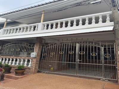 ให้เช่าทาวน์โฮม 2 ชั้น 4 ห้องนอน รัชดา 18 ห้วยขวาง ประชาราษฎร์บำเ