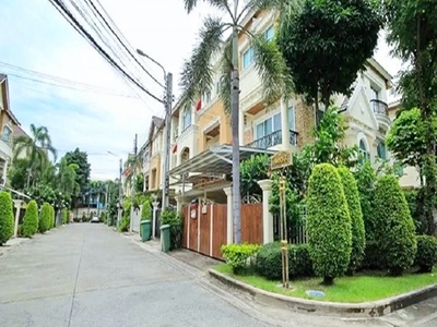 ม.ธุรกิจบัณฑิตย์ 800ม. 4นอน ทาวน์โฮมหรู 3 ชั้น 25 ตร.วา. 300 ตร.ม