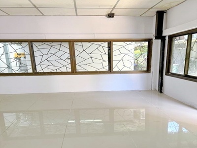 ตลาดสดเทศบาลเมืองพระประแดง 160 ม.  ทาว์เฮาส์ 2 ชั้น ติดถนนใหญ่