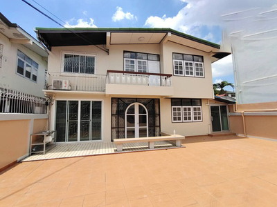 ให้เช่าบ้านเดี่ยว 2ชั้น60วา 6ห้องนอน 3ห้องน้ำ แอร์  ถนน ลาดพร้าว 