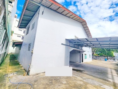 เดอะมอล์บางกะปิ โกดัง2ชั้น 5นอน  800ตร.ม. ตลาดปัฐวิกรณ์ 3 กม.