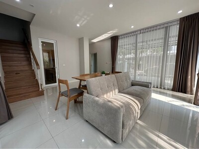 ให้เช่าบ้านแฝดหลังมุมใกล้The Walk เกษตร-นวมินทร์, เซ็นทรัล อีสต์ว