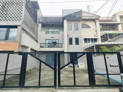 ให้เช่าทาวน์โฮม 3 ชั้น 31.6 ตร.ม. ซอยลาดพร้าว 124 ใกล้ MRT มหาดไท